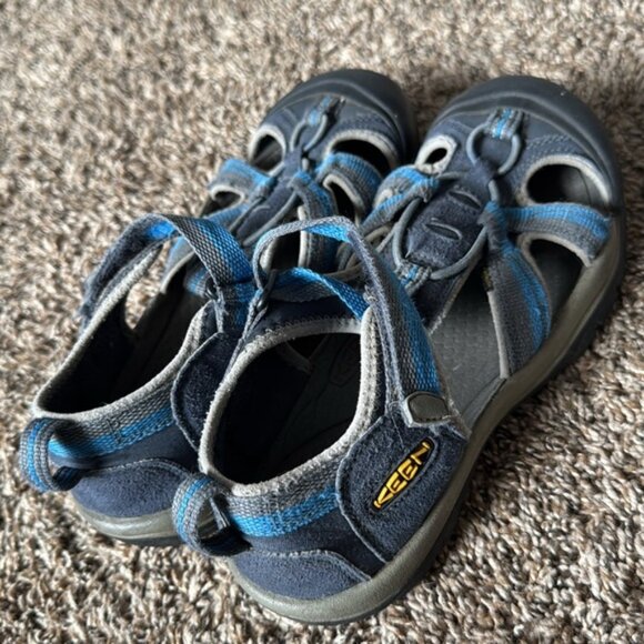 Keen Boys Youths Sandles Blue Size Approx 4 - Picture 2 of 9
